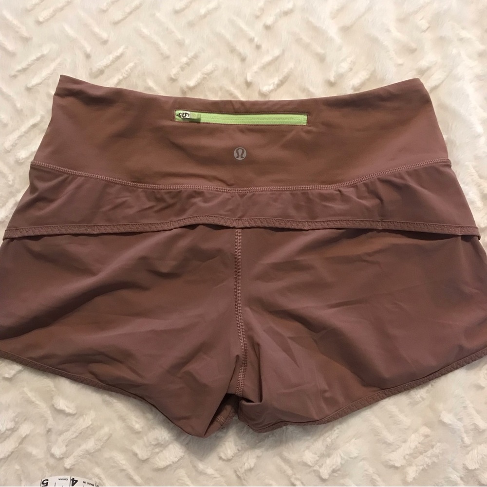 Lululemon Speed Mid rise short
